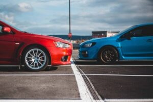 Read more about the article 買車找了汽車業務，買汽車險也一定要找汽車業務買？